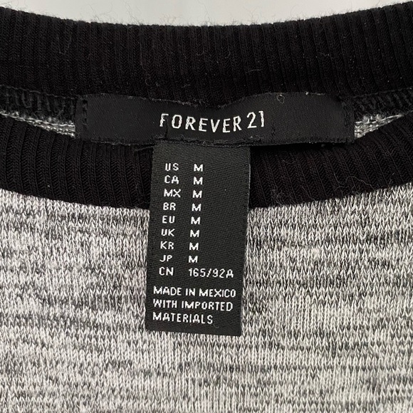 Crop Top - Picture 3 of 4